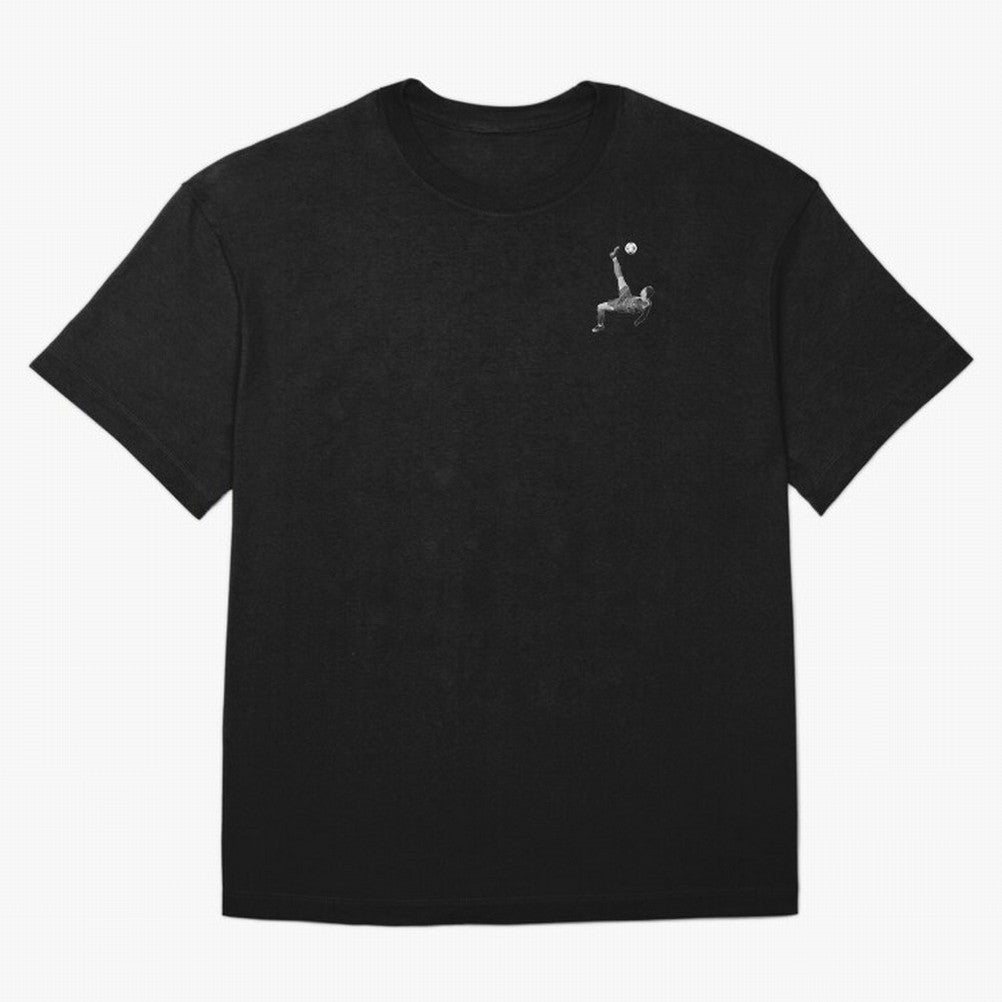 The fallback (b / w) Oversized T-Shirt Celebrate Soccer Greatness during FIFA World Cup 2026 Featuring Neymar, Brazil, Portugal and Argentina Energy, Global Supporter Spirit, Legendary Goals, National Colors and Tournament Celebration; Made for