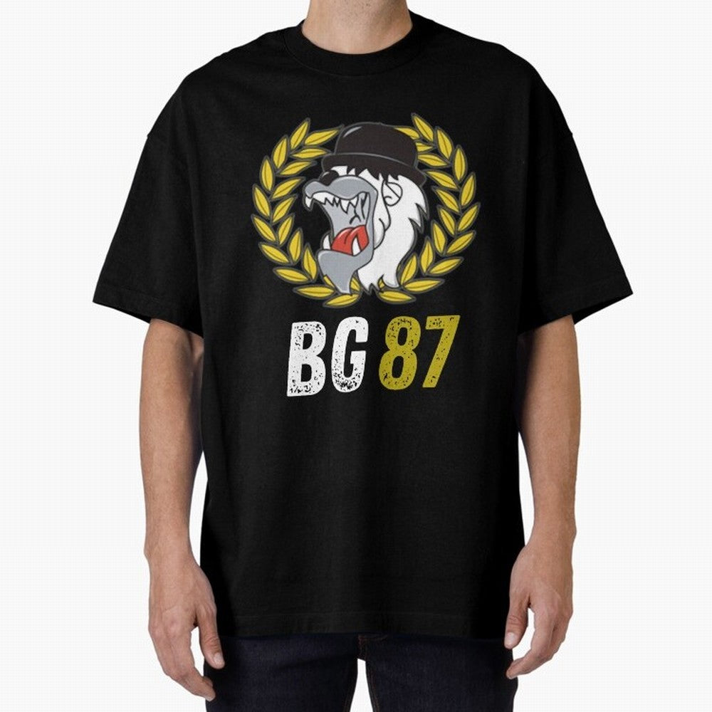 mala suerte 87 (hinchas del lyon) Camiseta esencial Oversized T-Shirt Show Your Stadium Side during FIFA World Cup 2026 for Fans of Haaland and Argentina and Brazil, Bringing Worldwide Fan Energy, Dramatic Goals, Stadium Lights and Championship