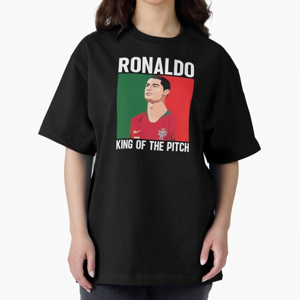 Ronaldo: King Of The Pitch Oversized T-Shirt Turn Every Weekend Toward FIFA World Cup 2026 USA Canada Mexico for Fans of Messi and Cristiano Ronaldo and France, Bringing Football History, Final Match Energy, Crowd Noise and Once in a Lifetime