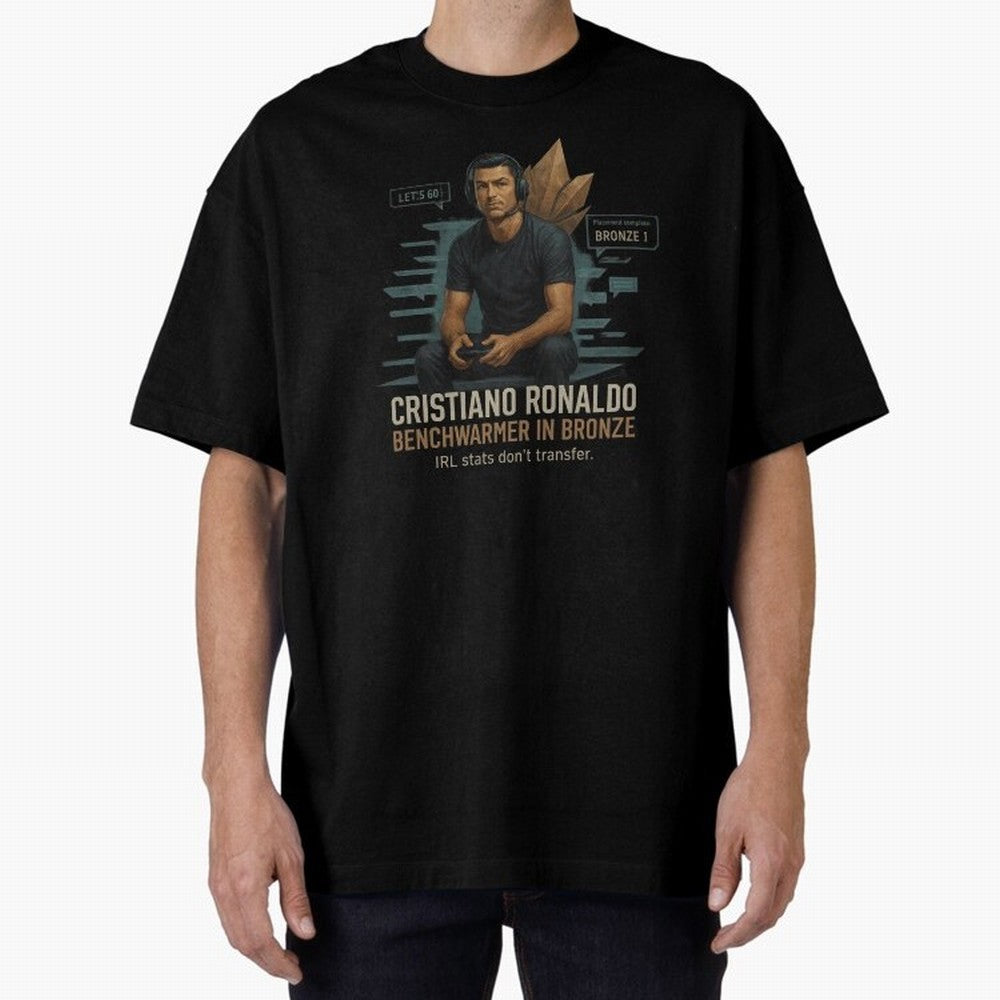 Cristiano Ronaldo Bronze Gamer ¨C Benchwarmers IRL Stats Don¡¯t Transfer Oversized T-Shirt Turn Every Weekend Toward FIFA World Cup 2026 Filled with Messi, Brazil Energy, Retro Football Energy, Iconic Rivalries, Trophy Chase Drama and Stadium