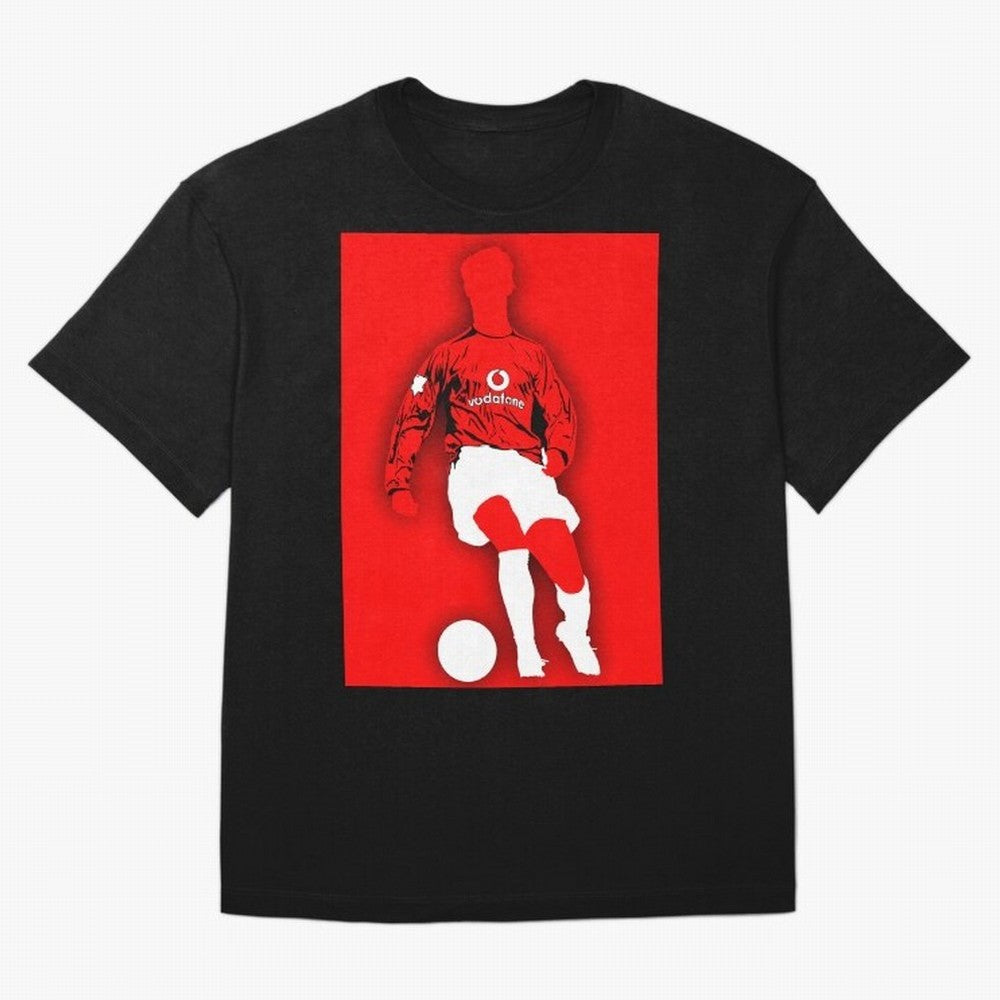 Cristiano Ronaldo Manchester United Silhouette ¨C Legendary Red Devil Artwork by GrizzlyGFX Oversized T-Shirt Carry National Pride through the FIFA World Cup 2026 Journey through Messi and Cristiano Ronaldo Highlights, Argentina Pride, Vintage