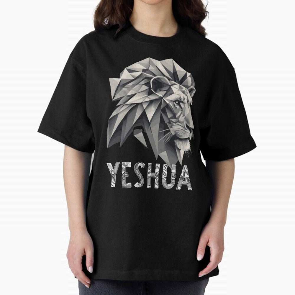 ILUSTRACI¨®N DE LE¨®N CRISTALIZADO YESHUA Oversized T-Shirt Remember the FIFA World Cup 2026 Journey through CR7 and Messi Highlights, France and Portugal Pride, Championship Spirit, Famous Goals, Roaring Crowds and International Football Unity;