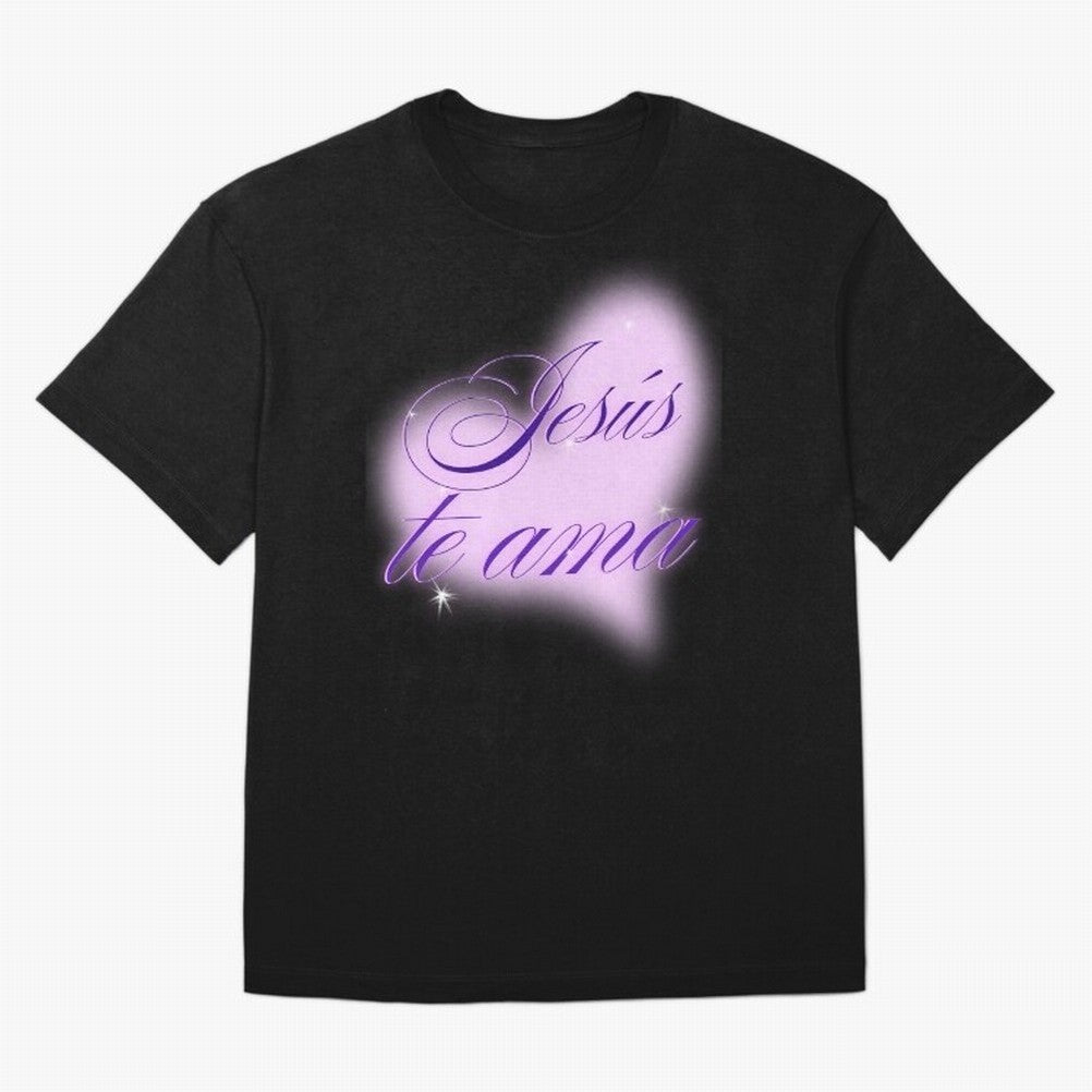 Spanish, Jesus Loves You, Jes¨²s te ama, John 3:16 Oversized T-Shirt Experience FIFA World Cup 2026 Spirit, Highlighting England, Messi, Neymar and Mbappe, Football History, Final Match Energy, Crowd Noise and Once in a Lifetime Moments; Made for