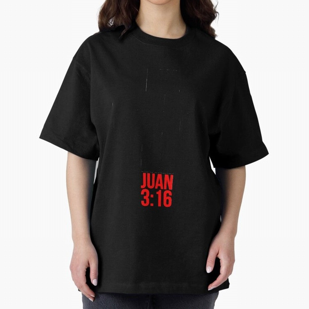 Porque de tal manera amo Dios al mundo - Mensajes Biblicos para Cristianos - Spanish Biblical Quotes for Christians Oversized T-Shirt Keep Football History Alive during the FIFA World Cup 2026 USA Canada Mexico Journey through Messi and Cristiano