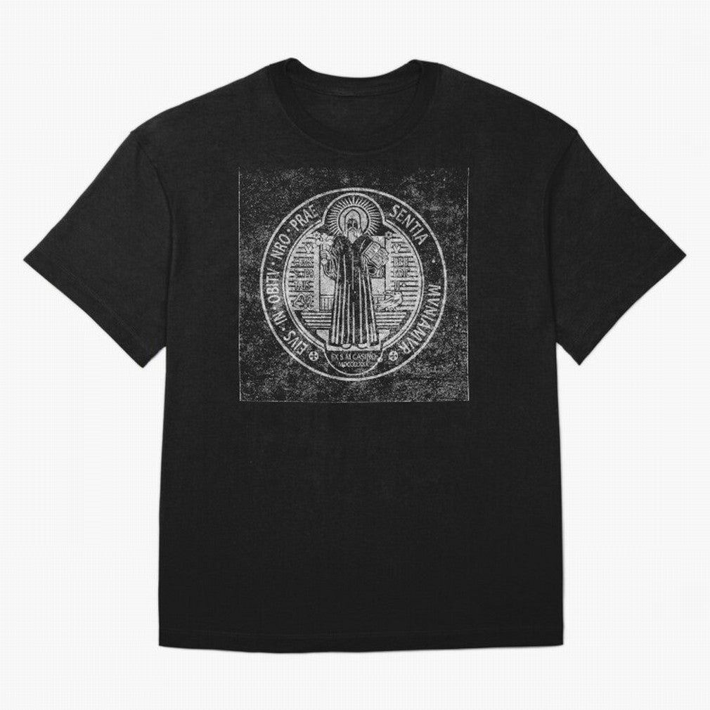 Medalla de San Benito Frontal Relieve Oversized T-Shirt Celebrate the Next Chapter of the FIFA World Cup 2026 Journey through Messi Highlights, Argentina and Brazil Pride, Football History, Final Match Energy, Crowd Noise and Once in a Lifetime