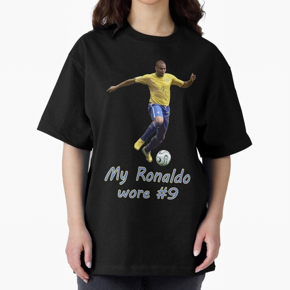 The True Ronaldo Oversized T-Shirt Celebrate National Team Dreams in FIFA World Cup 2026 Spirit, with France, Messi, Vintage Soccer Flavor, Modern Football Stars, National Flags and Final Night Emotion; Made for Collectors Who Enjoy Iconic Players,