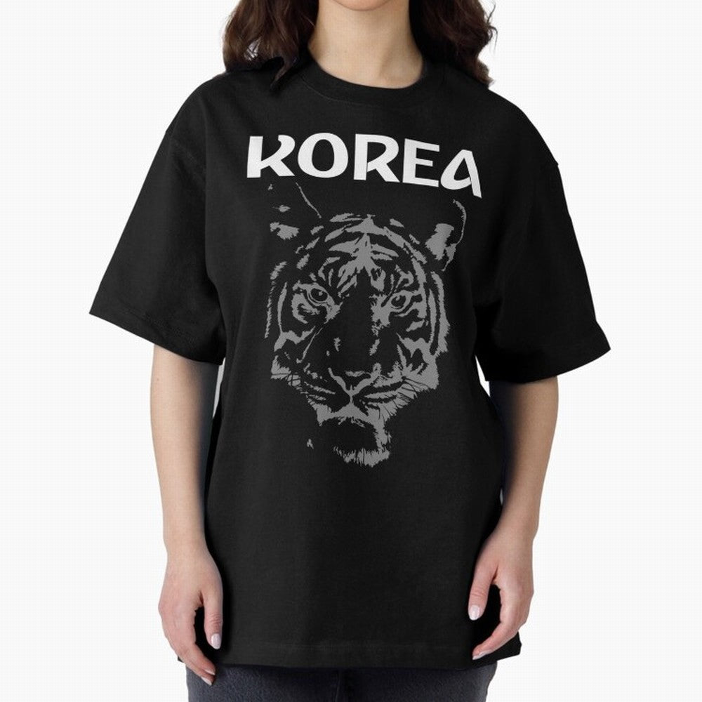 Team Korea Soccer Oversized T-Shirt Celebrate Every Goal in FIFA World Cup 2026 Spirit, Capturing England and Germany, Cristiano Ronaldo, Fan Favorite Moments, National Team Passion, Big Match Drama and Soccer History; Made for Collectors Who Enjoy