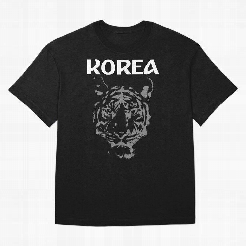 Team Korea Soccer Oversized T-Shirt Celebrate Every Goal in FIFA World Cup 2026 Spirit, Capturing England and Germany, Cristiano Ronaldo, Fan Favorite Moments, National Team Passion, Big Match Drama and Soccer History; Made for Collectors Who Enjoy