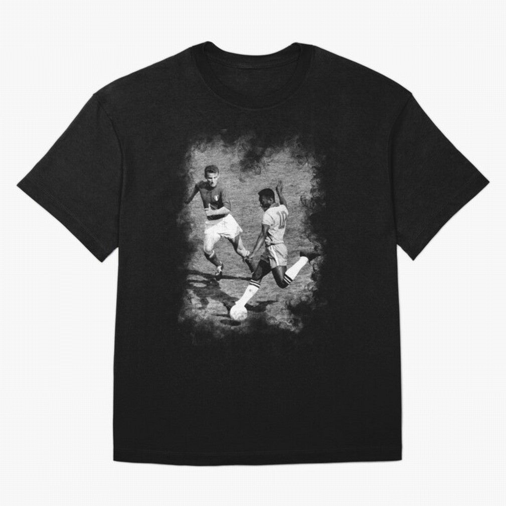 Pele Oversized T-Shirt Follow Every Goal of Match Day Hype around FIFA World Cup 2026, CR7, England, France and Netherlands, Retro Football Energy, Iconic Rivalries, Trophy Chase Drama and Stadium Atmosphere; Ideal for Football Dads, Football Moms,