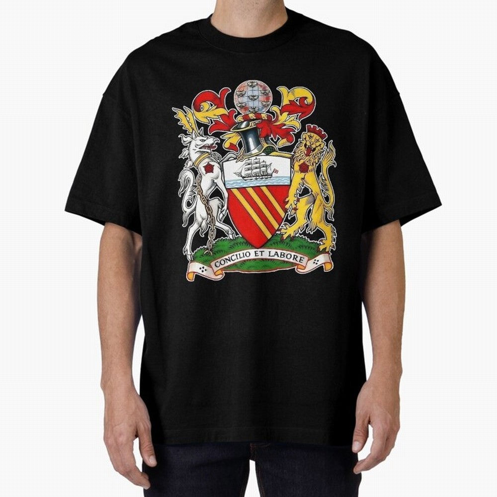 1902 -1960 The First UNITED Crest Large Oversized T-Shirt Relive the Noise and Pride of FIFA World Cup 2026 USA Canada Mexico Spirit, Inspired by Argentina, Mbappe and Neymar, Football History, Final Match Energy, Crowd Noise and Once in a Lifetime
