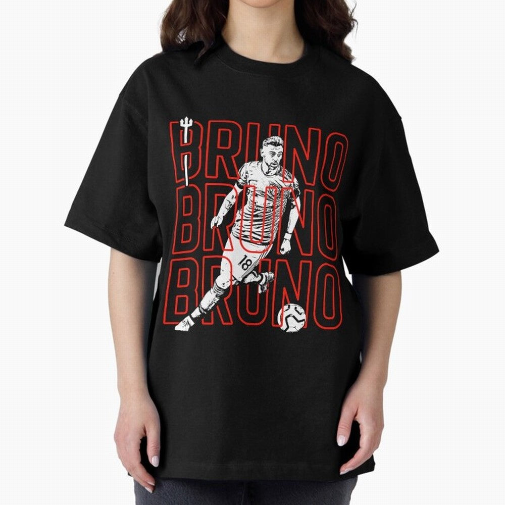 Bruno Fernandes - Manchester United Oversized T-Shirt Feel the Trophy Chase of Match Day Hype around FIFA World Cup 2026, Mbappe and Neymar, Spain, Game Day Rituals, Football Legends, Country Pride and the Road to the Final; Ideal for Passionate
