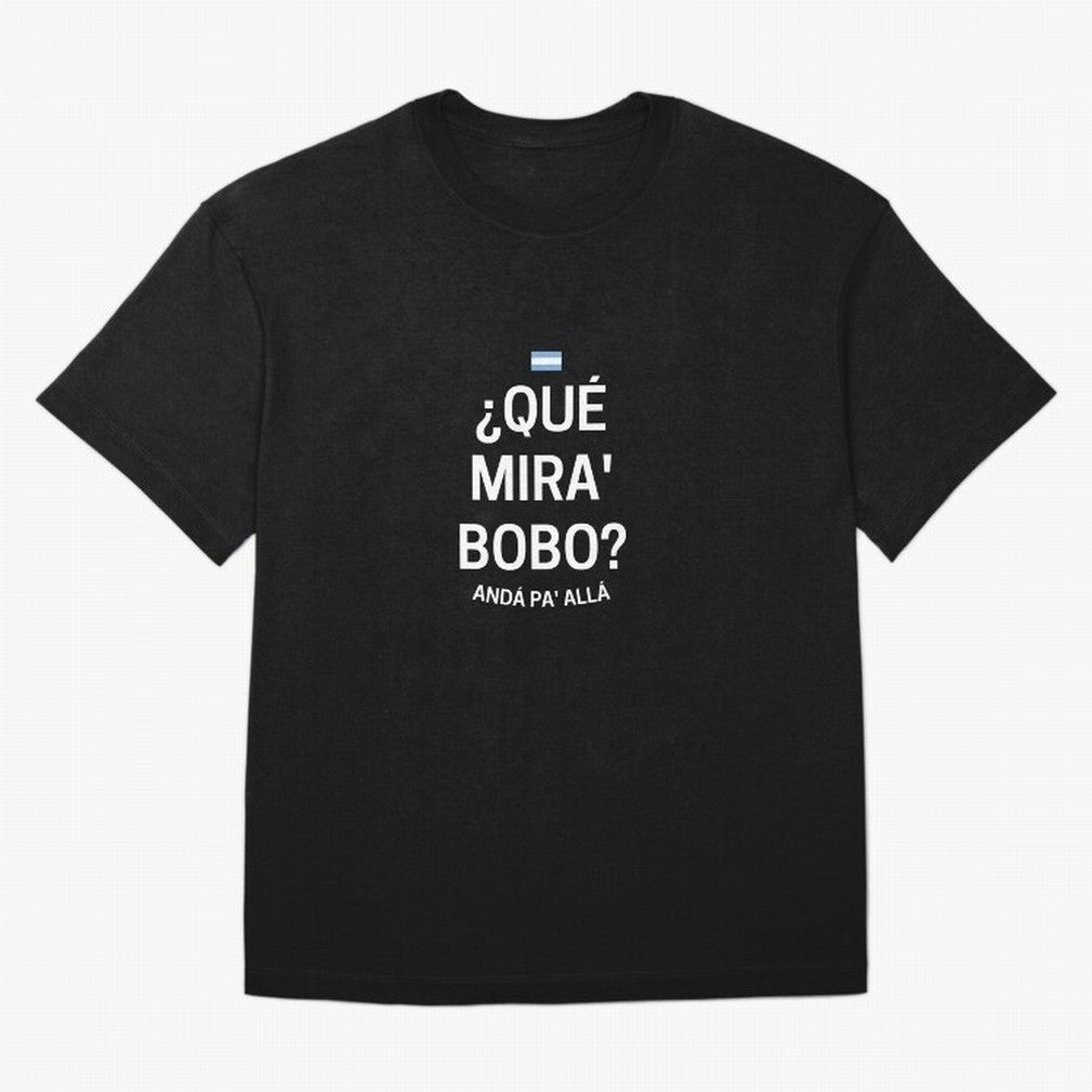 Que mira bobo Essential T-Shirt Bring Retro Soccer Energy to FIFA World Cup 2026 Group Stage Spirit, Celebrating Netherlands, Haaland and Mbappe, Sports Nostalgia, International Competition, Famous Players and Unforgettable Victories; Made for Die
