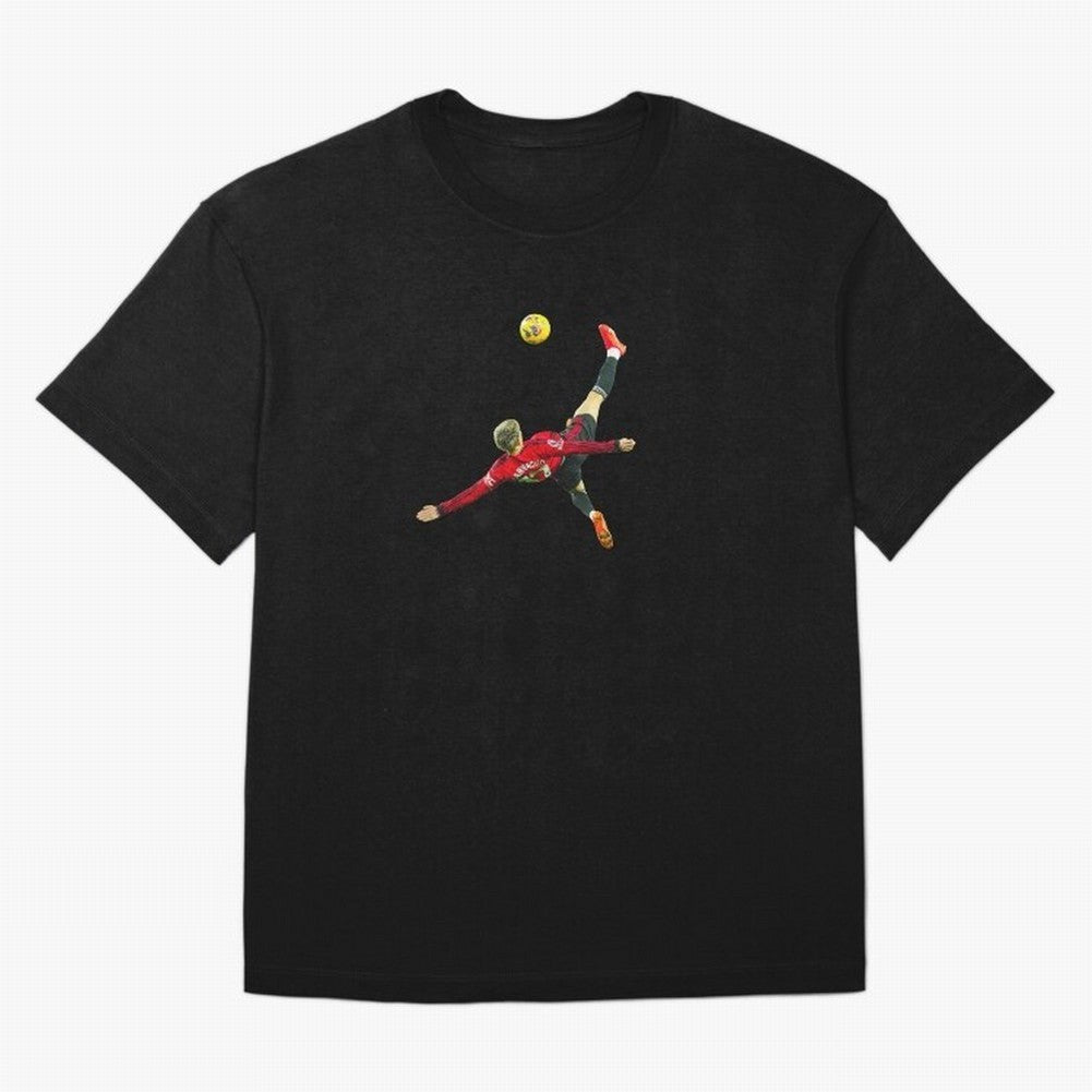 Alejandro Garnacho Bicycle Kick Classic T-Shirt Celebrate the Stars of Global Football Passion for FIFA World Cup 2026, Centered on Neymar, England, Sports Nostalgia, International Competition, Famous Players and Unforgettable Victories; Great for