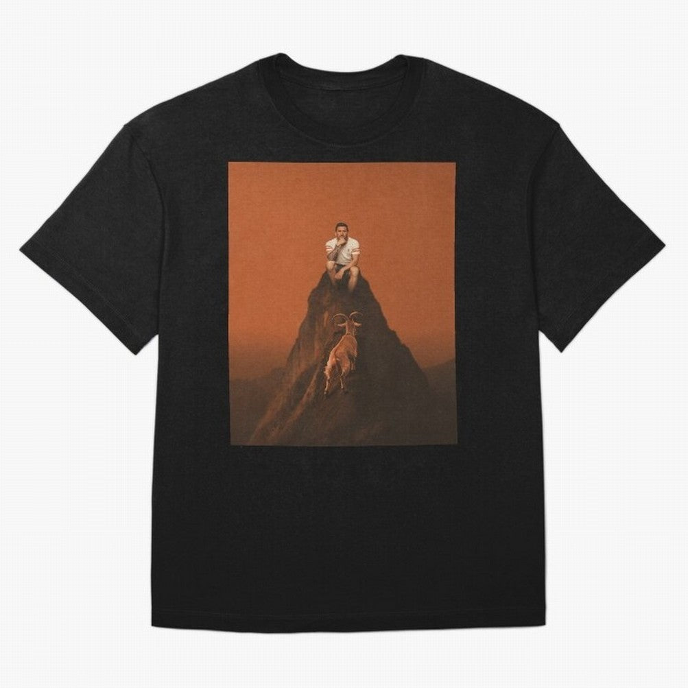 Goat messi football sunset Oversized T-Shirt Celebrate Golden Goal Energy in Match Day Hype around FIFA World Cup 2026, Haaland, Brazil, Portugal and Argentina, Goal Celebration Energy, Supporter Heritage, Football Icons and Worldwide Tournament