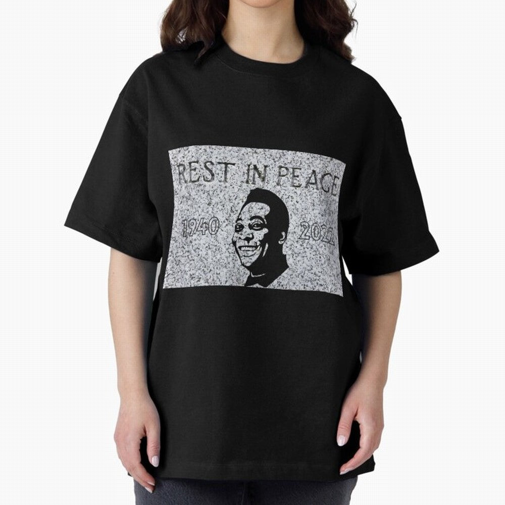 RIP Pel¨¦, 1940-2022 Oversized T-Shirt Join Match Day Hype around FIFA World Cup 2026, Cristiano Ronaldo, Haaland and CR7, England, Retro Football Energy, Iconic Rivalries, Trophy Chase Drama and Stadium Atmosphere; Great for Watch Parties, Sports