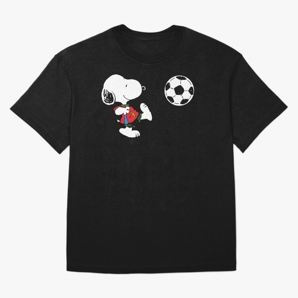SNOOPY Football - FIFA World Cup 2026 Oversized T-Shirt Show Passion for the Stars of FIFA World Cup 2026 Featuring Cristiano Ronaldo, Netherlands Energy, Game Day Rituals, Football Legends, Country Pride and the Road to the Final; Ideal for