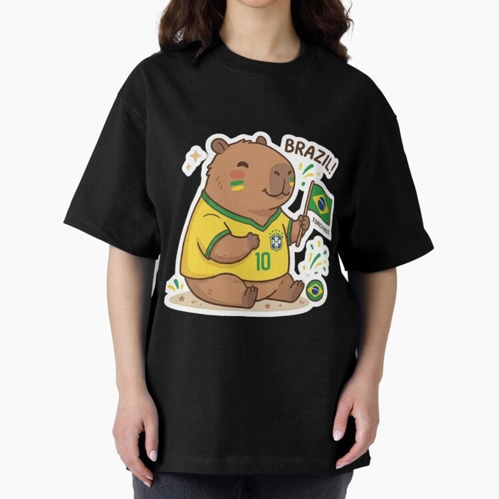 Capivara Torcedora Oversized T-Shirt Share the Excitement of FIFA World Cup 2026 Group Stage for Fans of Messi, Neymar and Mbappe and Spain, Bringing Classic Soccer Heritage, Championship Pressure, Fan Loyalty and International Pride; Perfect for